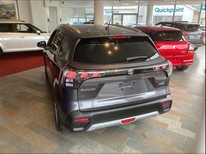Suzuki 1.4 Mild Hybrid Active BoosterJet (2025), 2.000 km, 279.900 Kr.