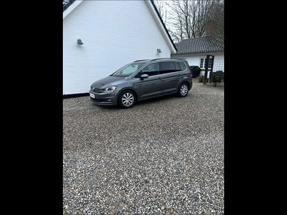 VW Touran TSi 150 Comfortline DSG 7prs (2018), 189.500 km, 184.500 Kr.