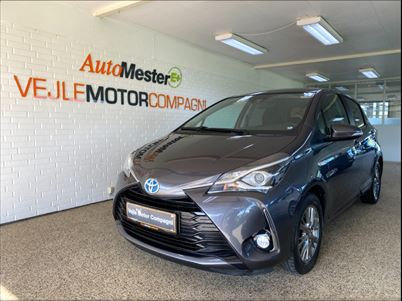 Toyota Yaris Hybrid H2 Touch e-CVT (2017), 80,000 km, 119,900 Kr.