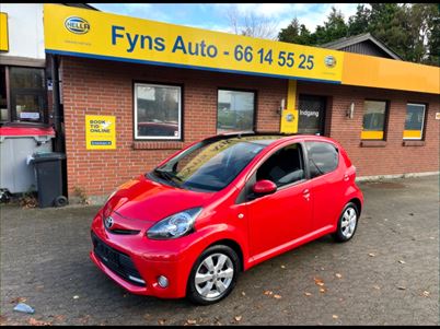 Toyota Aygo 1,0 VVT-i Red&Black, 81,000 km, 48,700 Kr.