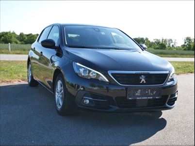 Peugeot 308 PureTech 130 Style (2020), 30,000 km, 187,000 Kr.