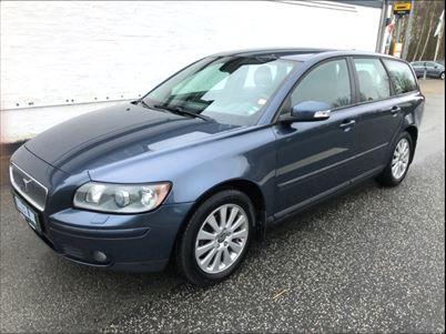 Volvo V50 Momentum (2007), 251.000 km, 42.626 Kr.