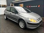 Peugeot 307 XR (2003), 165,000 km, 22,900 Kr.