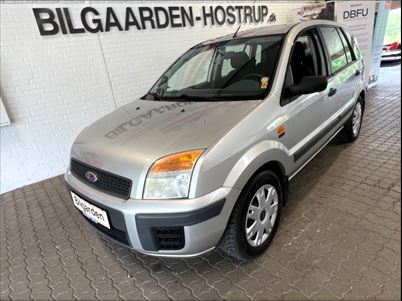 Ford Fusion (2006), 240,000 km, 32,900 Kr.