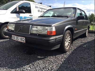 Volvo 940 2,3 GL (1994), 241.000 km, 11.120 Kr.