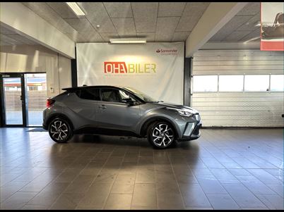 Toyota C-HR 1,8 Hybrid C-LUB Premium Multidrive S 122HK 5d Aut., 30.500 km, 219.800 Kr.