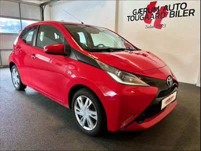 Toyota Aygo VVT-i x-play x-touch (2015), 123,000 km, 59,800 Kr.