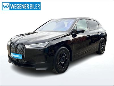 BMW iX xDrive40 (2023), 99.000 km, 379.900 Kr.
