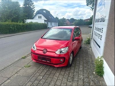 VW UP! 60 Move Up! BMT (2013), 258,000 km, 42,800 Kr.