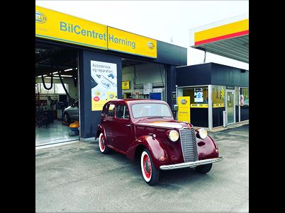 VAUXHALL J14-6 VAUXHALL J14-6 SALOON DELUXE (1947), 69.999 Kr.