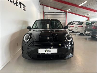 Mini Cooper SE Classic Trim (2022), 17,500 km, 174,900 Kr.