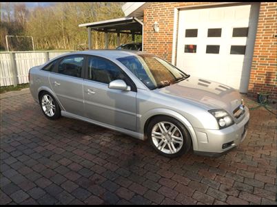 Opel Vectra 2,2 16V 147HK 5d, 282.000 km, 19.800 Kr.