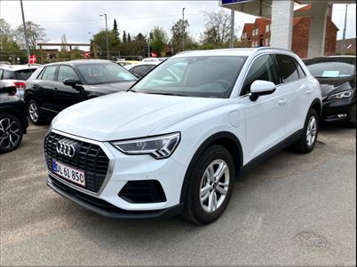 Audi Q3 TFSi e Attitude+ S-tr. (2022), 6.000 km, 349.900 Kr.