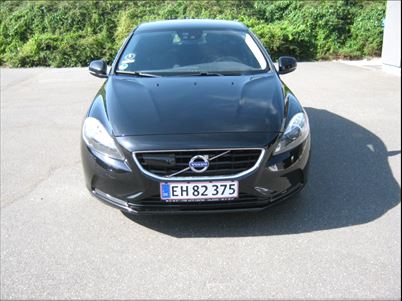 Volvo V40 D4 190 Momentum aut. (2015), 141.000 km, 139.900 Kr.