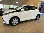 Toyota Aygo VVT-i x-play (2014), 173.000 km, 49.500 Kr.