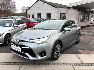 Toyota Avensis VVT-i T2 Premium Touring Sports MDS (2017), 89.000 km, 179.900 Kr.