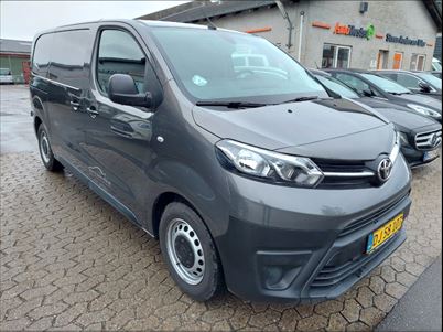 Toyota ProAce D 120 Medium Comfort (2022), 58.000 km, 3.095 Kr.