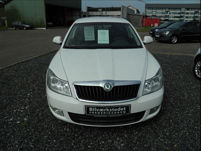 Skoda Octavia (2010), 304,700 km, 34,900 Kr.