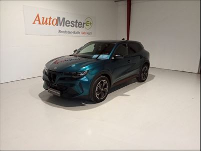 Alfa Romeo Junior Elettrica Speciale (2024), 4.900 km, 217.712 Kr.