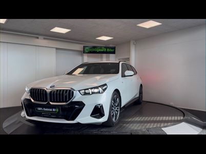 BMW i5 eDrive40 Touring M-Sport (2024), 9.630 km, 479.800 Kr.