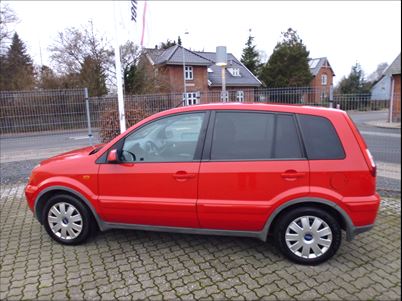 Ford Fusion (2007), 293,000 km, 29,500 Kr.