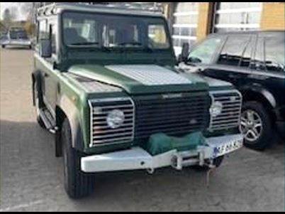 Land-Rover Defender 90