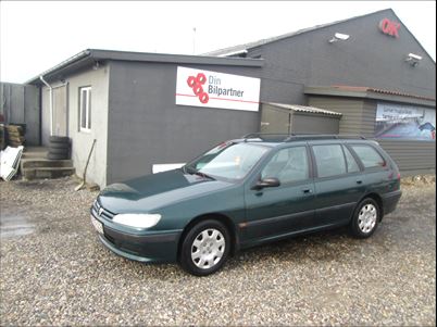 Peugeot 406 7.personers (1998), 360.000 km, 14.900 Kr.