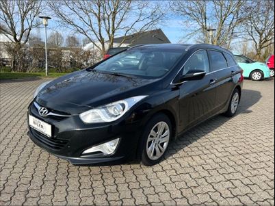 Hyundai i40 CRDi 136 Premium CW aut. (2012), 220.000 km, 79.900 Kr.