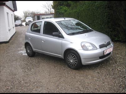 Toyota Yaris 1,3 Linea Luna 86HK 5d (2002), 278.000 km, 17.900 Kr.