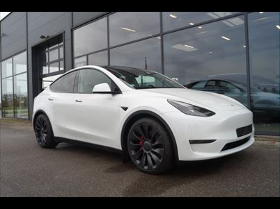 Tesla Model Y Performance AWD (2024), 10,000 km, 370,000 Kr.