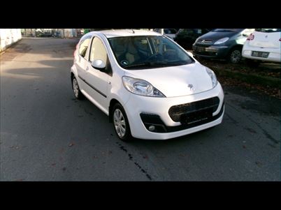 Peugeot 107 1,0 Champion Air, 104.000 km, 46.700 Kr.