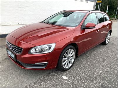 Volvo V60 T4 180 Kinetic aut. (2015), 126.000 km, 118.828 Kr.