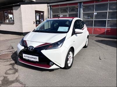 Toyota Aygo VVT-i x-sky (2017), 32,000 km, 99,900 Kr.