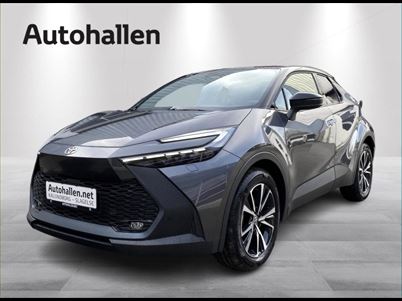 Toyota C-HR 2,0 Plugin-hybrid Style Smart Bi-tone E-CVT 223HK 5d Trinl. Gear, 8,000 km, 409,900 Kr.