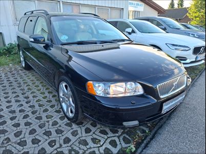 Volvo V70 170 Kinetic aut. (2007), 215.000 km, 39.900 Kr.