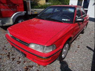 Toyota Corolla 1,3 XL (1989), 293,000 km, 13,800 Kr.