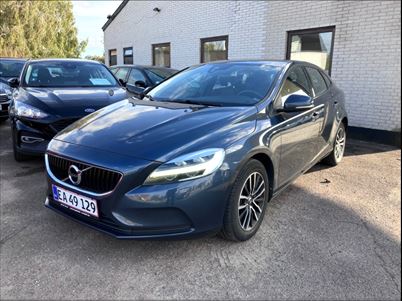 Volvo V40 D3 150 Momentum aut. (2016), 131.000 km, 159.900 Kr.