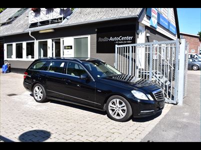 Mercedes-Benz E250 2,2 CDi Elegance stc. aut. BE (2011), 334.000 km, 224.999 Kr.