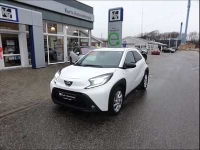 Toyota Aygo X Air Active (2022), 17.000 km, 136.900 Kr.