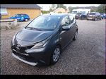 Toyota Aygo 1,0 VVT-i x-play 5d (2015), 74.000 km, 72.900 Kr.