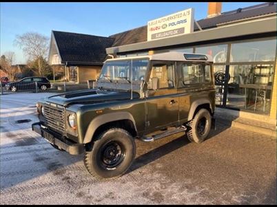 Land-Rover Defender 90