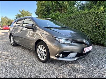Toyota Auris Touring Sports 1,8 Hybrid H2 Comfort 136HK Stc Aut. (2017), 152.000 km, 119.900 Kr.