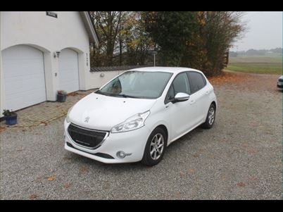 Peugeot 208 e-HDi 92 Style (2014), 212.000 km, 39.800 Kr.