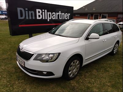 Skoda Superb Skoda Superb II Combi (3T5) 2.0 TDI 16V (2014), 235,600 km, 119,500 Kr.