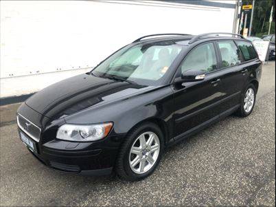 Volvo V50 Momentum (2007), 299,000 km, 38,828 Kr.