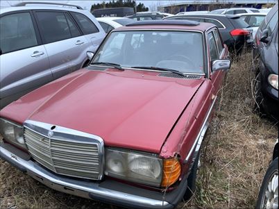 Mercedes-Benz 200> W123 76-84 3.0D (2000)